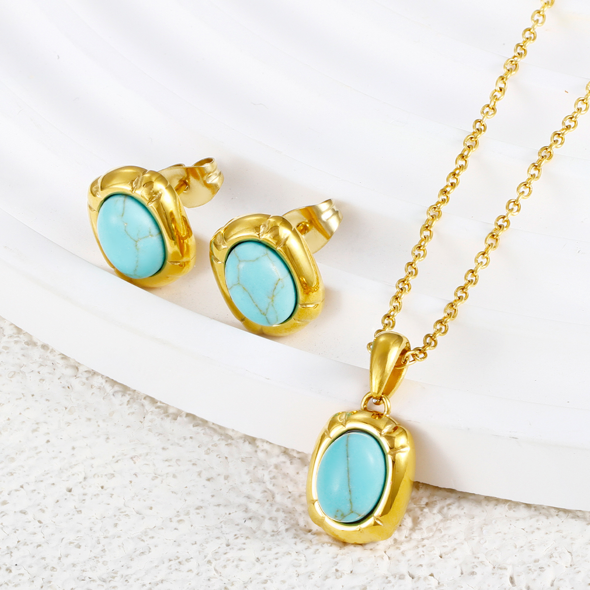 蓝宝石吊坠耳钉套装