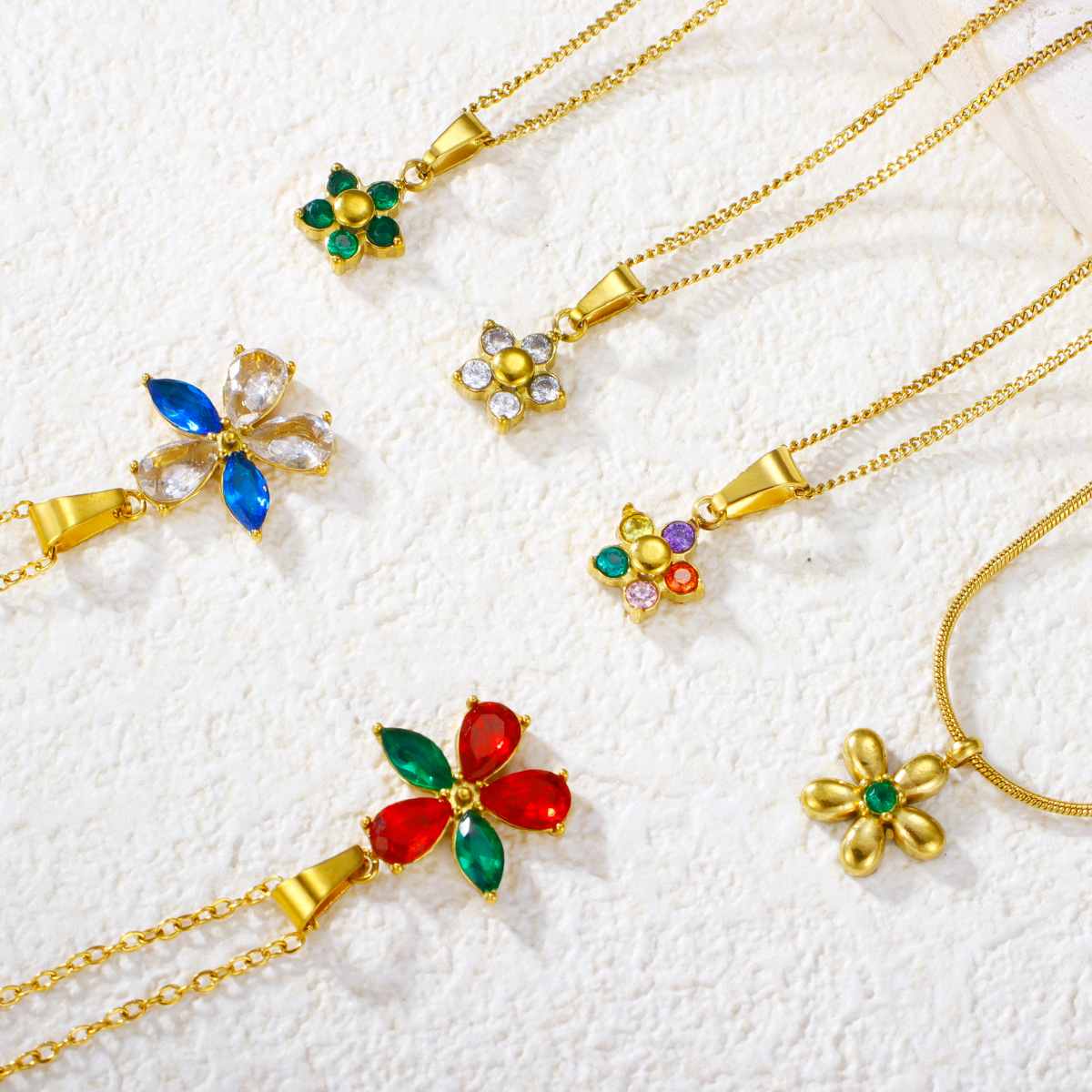 时尚镀金钻石方晶锆石花形吊坠